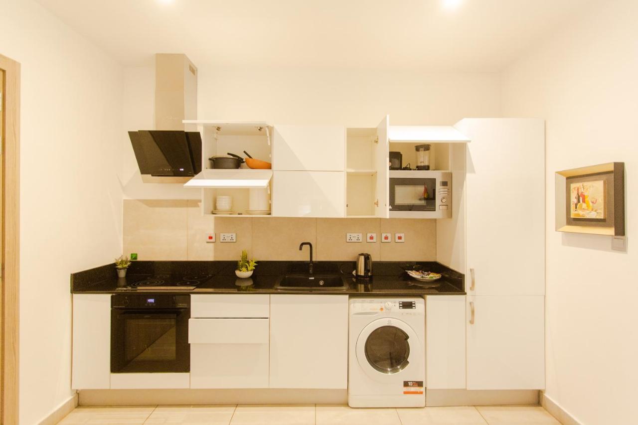 Accra Luxury Apartments @ Pine Court Exterior photo
