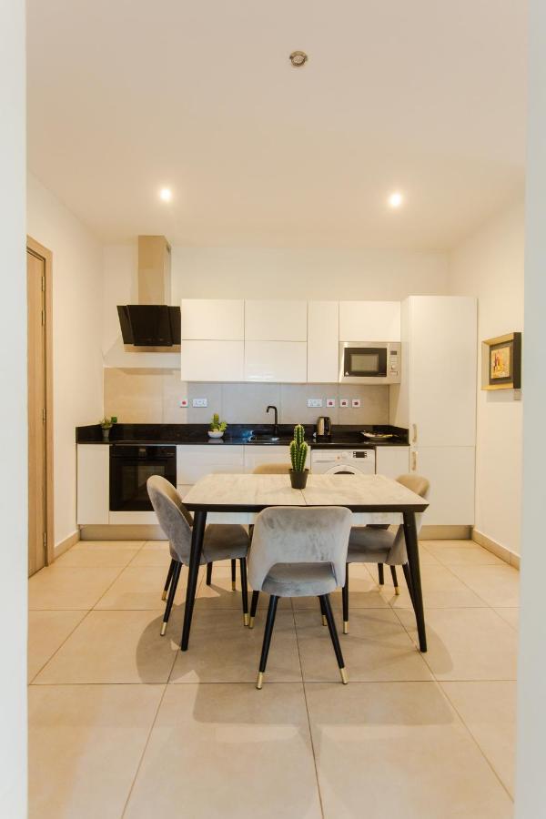 Accra Luxury Apartments @ Pine Court Exterior photo